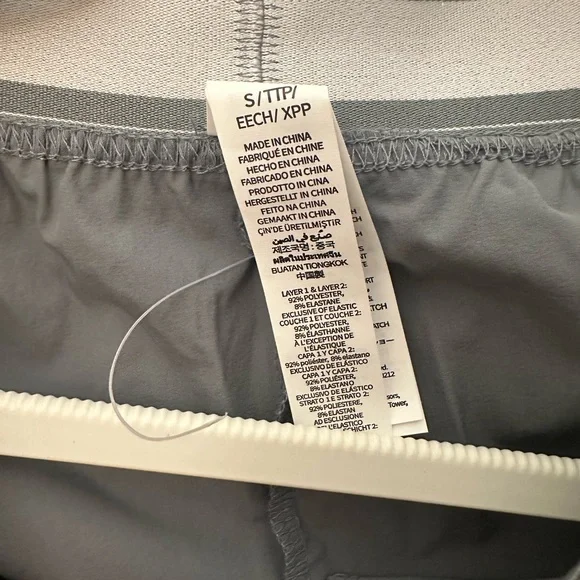 ALO Yoga Pants Women - Picture 2 of 3